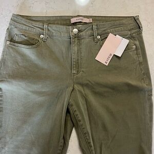 Cute Jean capris